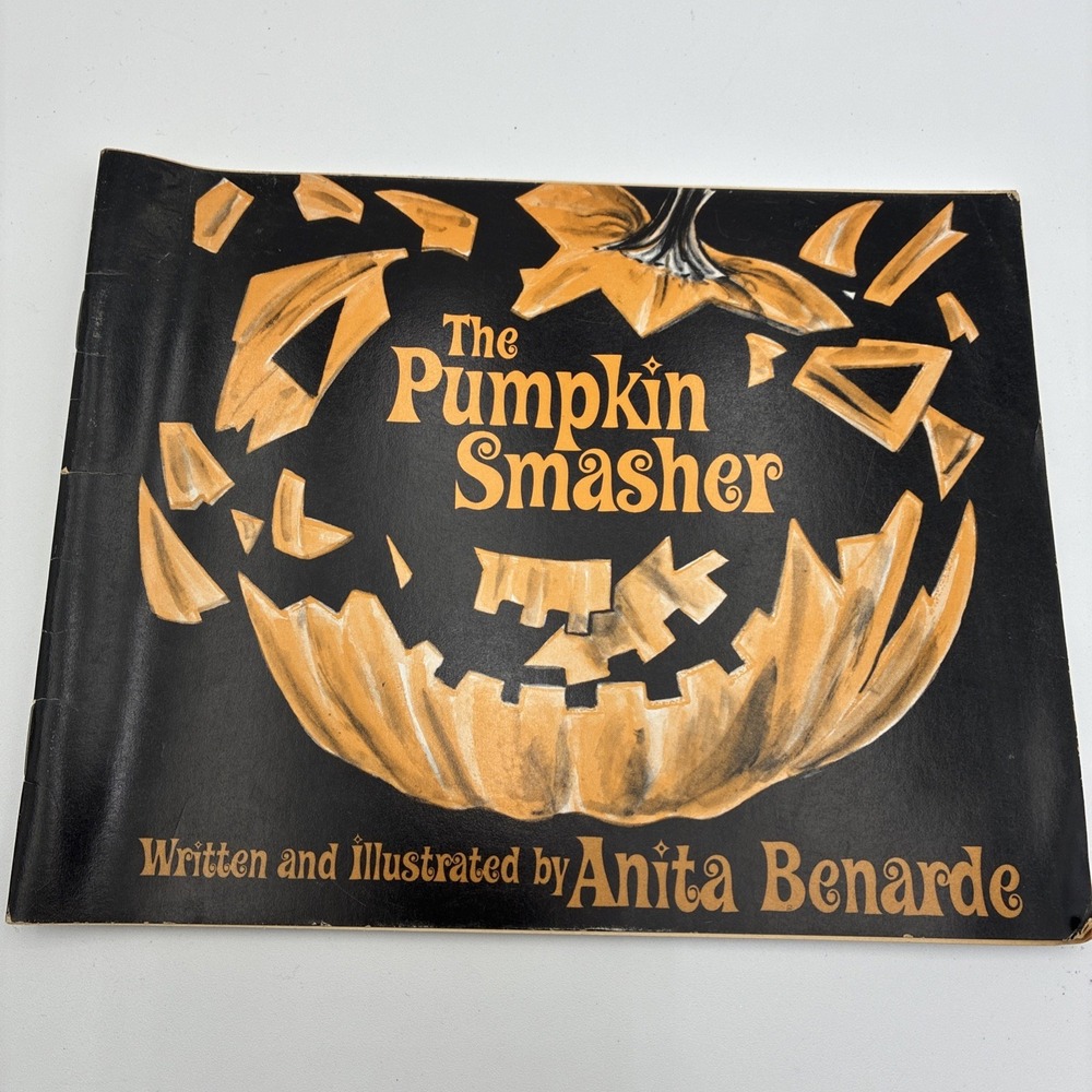The Pumpkin Smasher Anita Benarde 1972 Weekly Reader Books Vintage Halloween